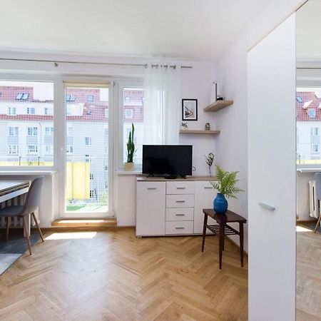 Beach Station Apartment Brzezno Гданск Екстериор снимка